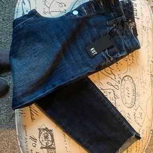 Kut from the Kloth High Rise Reese ankle Straight